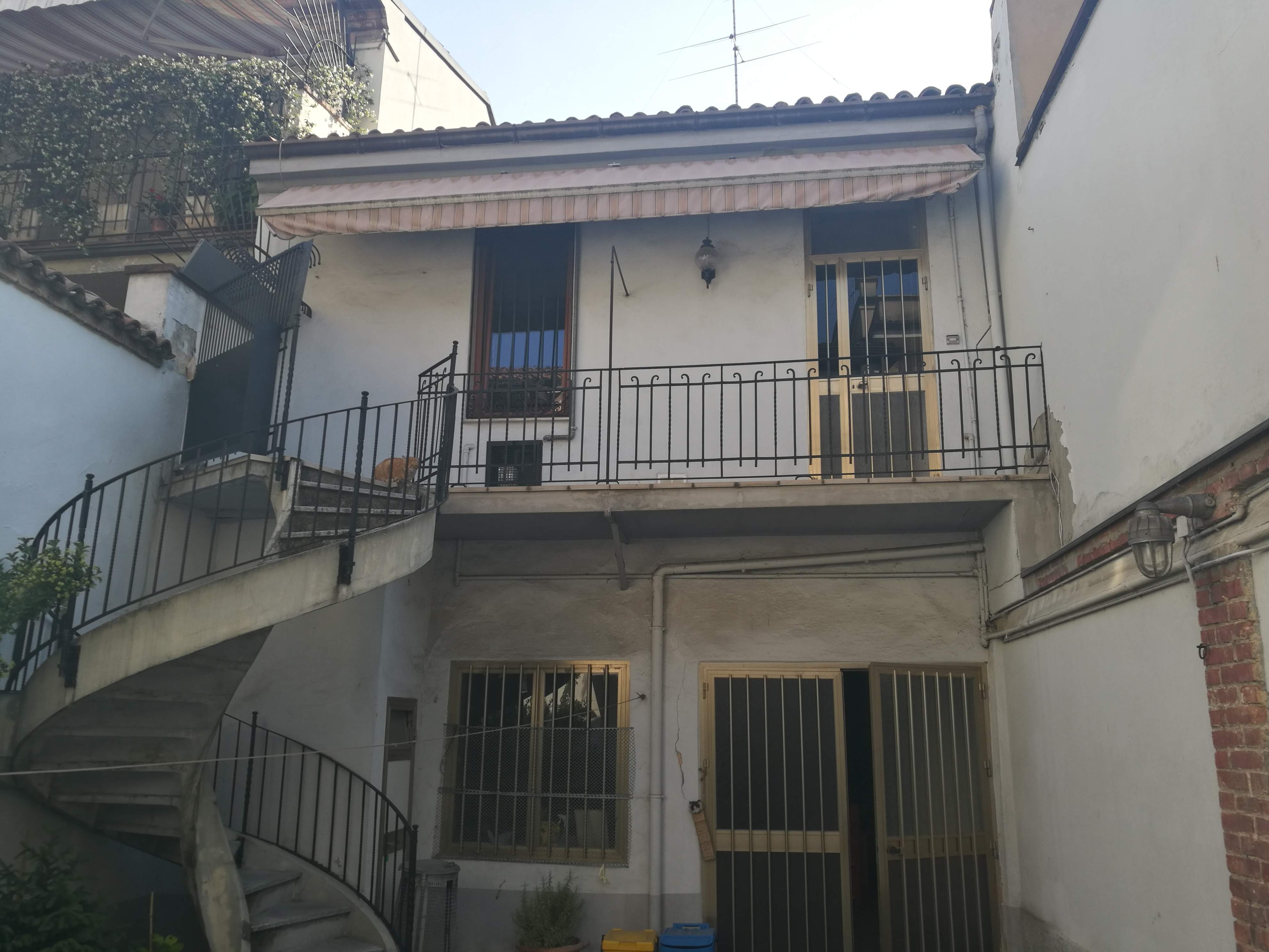 list property cover